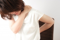 「悪露がまた増えた…？」それ、体が「休んで！」と言っているサインかも